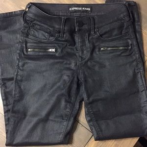 Shiny Black Skinny Pants